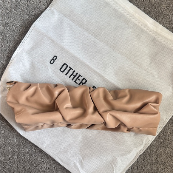 8 Other Reasons Puff Shoulder Bag in Khaki - Picture 5 of 6